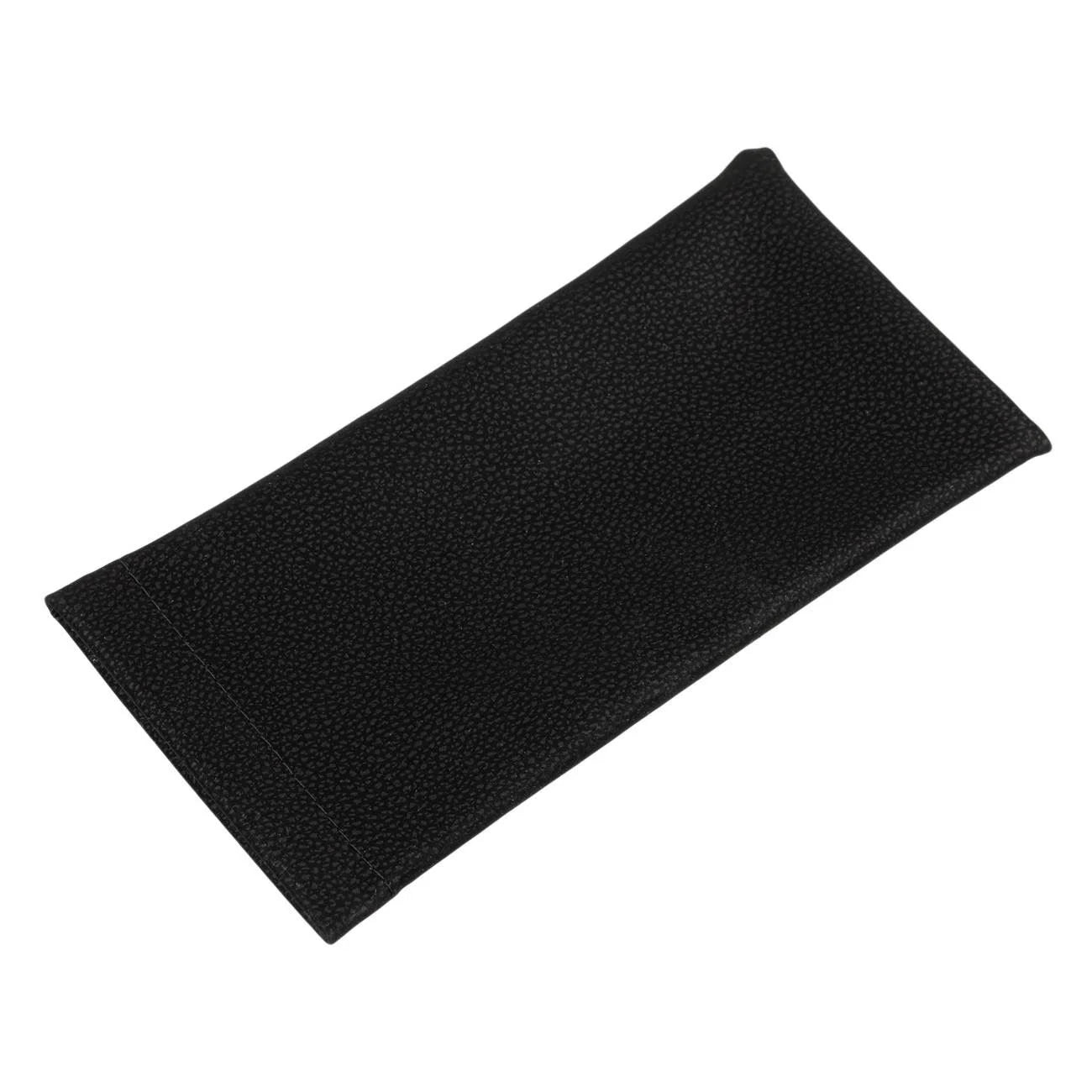 Husa Neagra pentru Ochelari